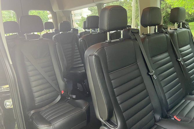 Private Transfer from Toronto Pearson Airport to Toronto - Who Should Consider This Service?