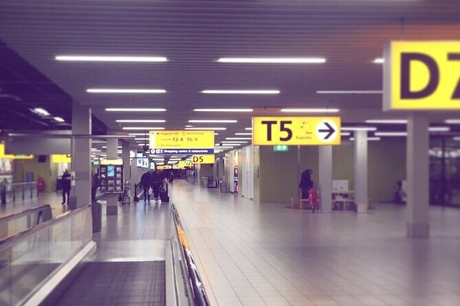 Private transfer from Utrecht to AMS Schiphol Airport - Key Points