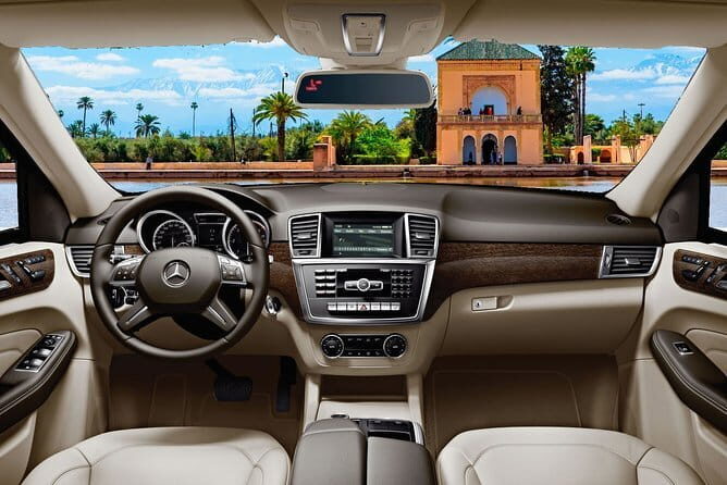 Private Transfer from Vadodara City to Vadodara (BDQ) Airport - Key Points