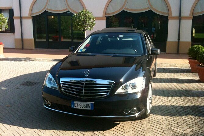 Private transfer from Venice, Piazzale Roma to Marco Polo Airport - Key Points: