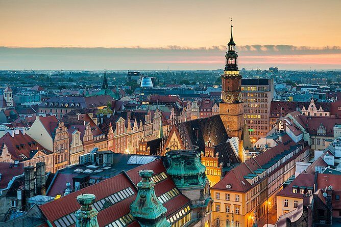 Private Transfer from Wroclaw (WRO) Airport to Wroclaw city centre - Key Points