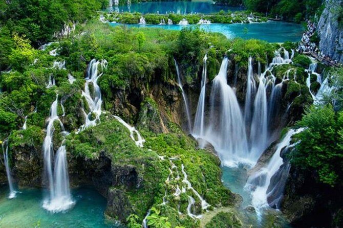 PRIVATE TRANSFER: From Zagreb to Split with Plitvice Lakes tour - A Practical and Enjoyable Journey: Private Transfer from Zagreb to Split with Plitvice Lakes Stop