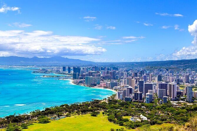 Private Transfer: Honolulu Airport HNL to Honolulu in Luxury SUV - The Sum Up