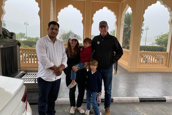 Private Transfer Jaipur To Delhi private airconditioned vehicle - Why Choose a Private Transfer from Jaipur to Delhi?