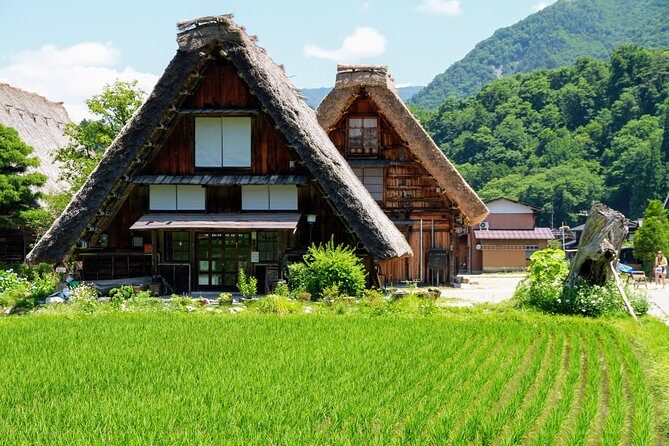 Private transfer Kanazawa to Takayama Including Shirakawago - An In-Depth Look at the Experience