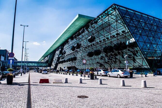 Private transfer | Krakow City - Krakow Airport Balice - Practical Tips for Your Transfer