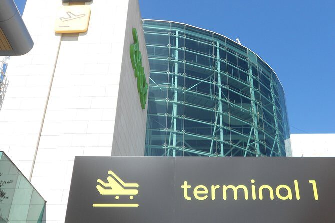 Private Transfer: Lisbon Airport to or from Lisbon Center - The Experience in Context: What to Expect