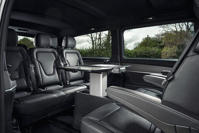 Private Transfer: London to Luton Airport LTN by Luxury Van - A Deep Dive into the Private Transfer Experience