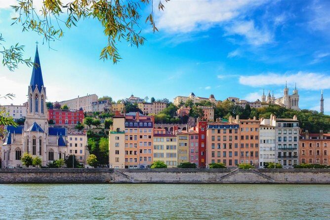 Private Transfer: Lyon Airport LYS to Lyon City in Luxury Van - The Experience in Detail