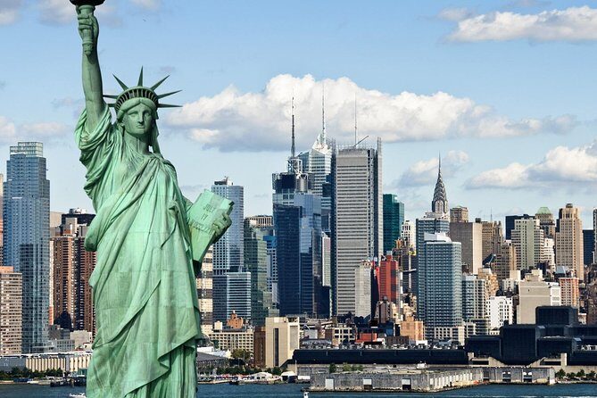Private Transfer: New York to Newark Airport EWR by Luxury SUV - Analyzing the Price and Value