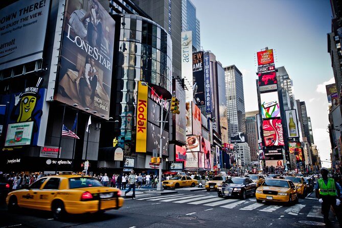Private Transfer: Newark Airport EWR to New York in Business Car - The Experience of a Newark to NYC Private Transfer