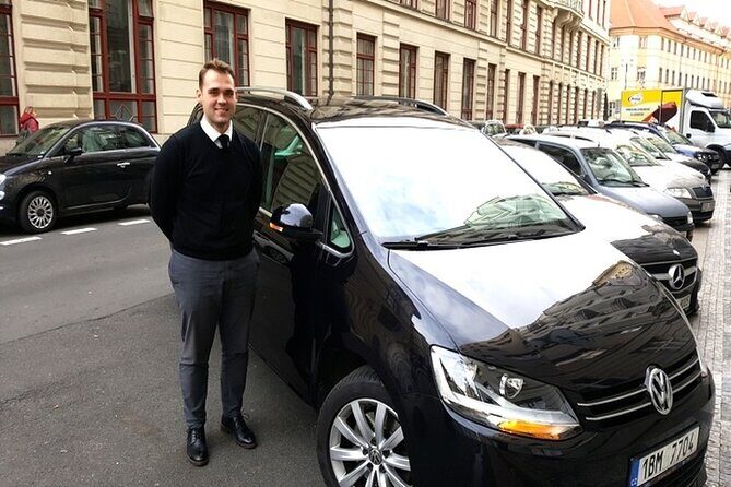 Private Transfer Prague to Passau or Passau to Prague with stop in Cesky Krumlov - Who Would Benefit Most?