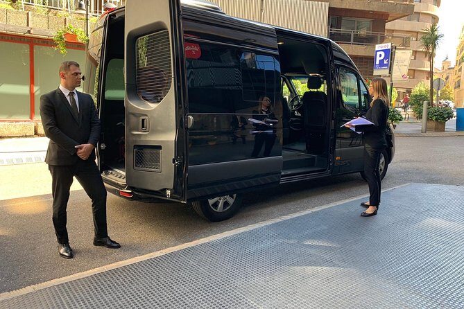 Private Transfer: San Antonio Airport to San Antonio by Sedan, SUV or Minibus - A Deep Dive into the Experience