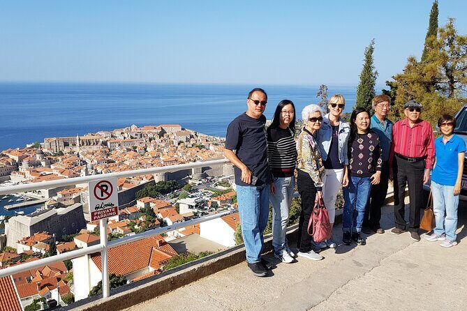 Private transfer Split airport to Split (any location) up to 8 passengers - FAQs