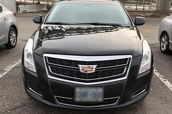 Private Transfer Toronto Hotels to Toronto Pearson Airport YYZ - In-Depth Breakdown of the Service