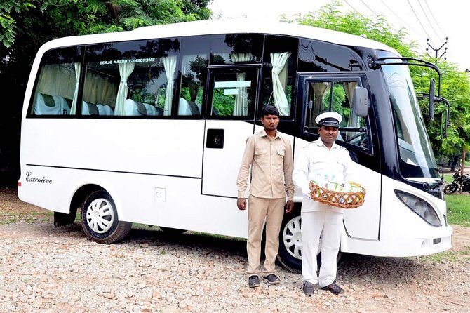 Private Transfer: Varanasi Station to Hotel - Key Points