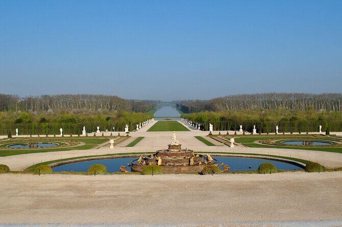 Private Transfer: Versailles to Paris Airport CDG by Luxury Van - FAQ