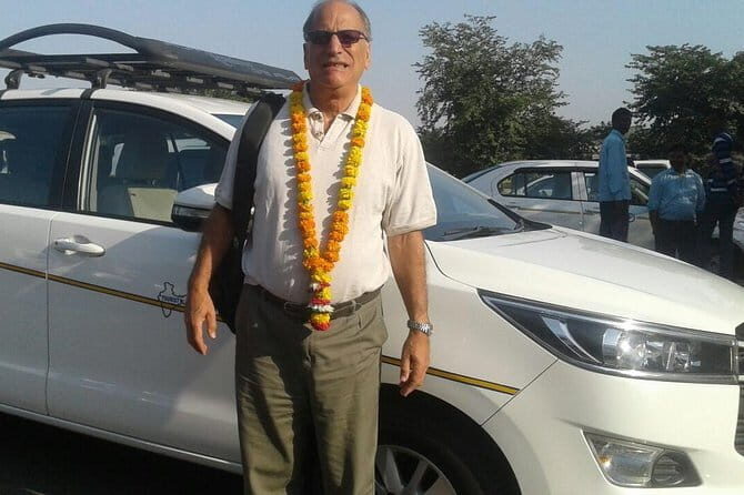 Private Transfers from Delhi Airport to any Residences or Hotels in Agra by cab - Key Points
