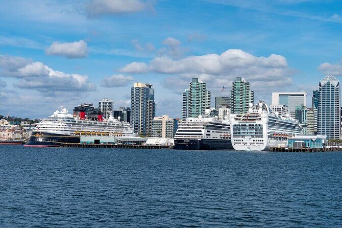 Private Transport from San Diego Airport to Hotel - Who Should Book This?