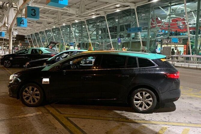 Private Transport from the Airport to the Center of Lisbon - Is This Transfer Right for You?