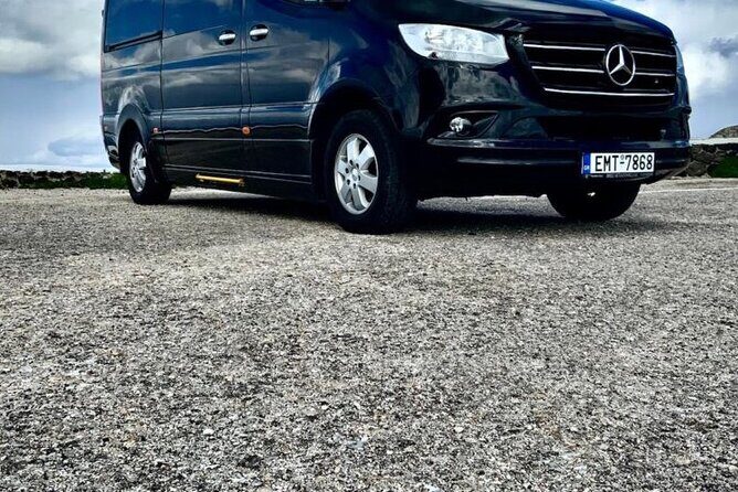 Private Transportation from Airport to Oia - Who Is This Transfer Best For?