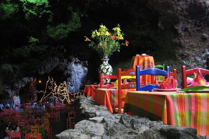 Private Transportation to Teotihuacán Round Trip Premium SUV - Additional Included Perks