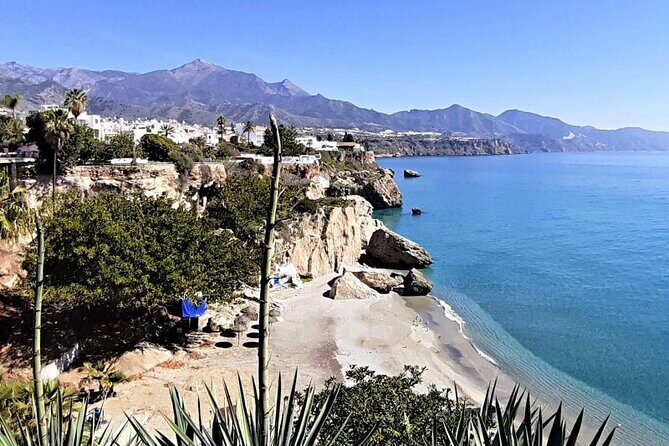 Private trip to Nerja from Malaga - Exploring the Highlights of the Private Nerja Tour
