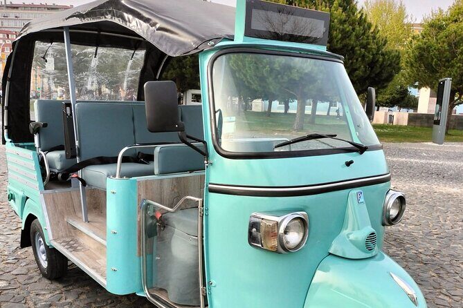 Private Tuk Tuk Tour 1h30 to Lisbon - Miradouro Da Senhora Do Monte