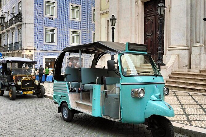Private Tuk Tuk Tour 1h30 to Lisbon - Igreja de São Vicente de Fora