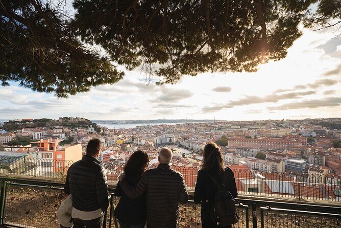 Private Tuktuk Tour with Portuguese Tapas and Wine - Exploring Lisbon in a Unique Way: Private Tuktuk Tour with Portuguese Tapas and Wine