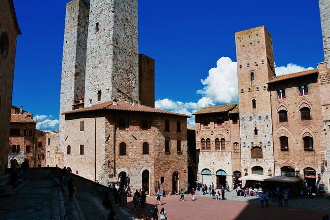 Private Tuscany Day Tour: San Gimignano and Chianti Wine Region from Florence - The Transport and Timing: Why It Matters