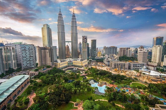 Private Usage Vehicle with Driver At Kuala Lumpur - Key Points
