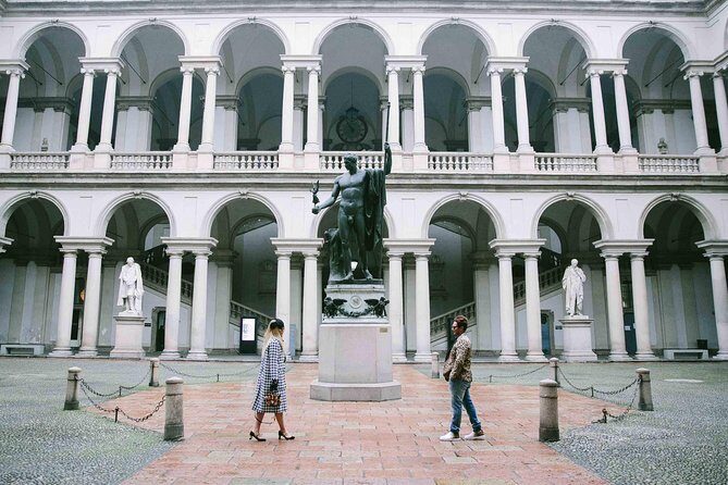 Private Vacation Photography Session with Local Photographer in Milan - What’s Included and Whats Not