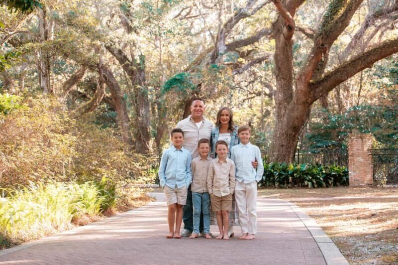 Private Vacation Photoshoot with Photographer in Charlotte - Who Will Love This Experience?