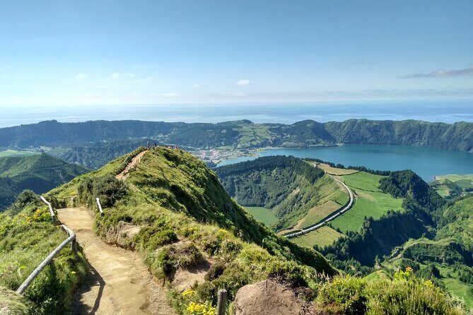Private Van Tour Half Day Volcanic Lake Sete Cidades - Key Points