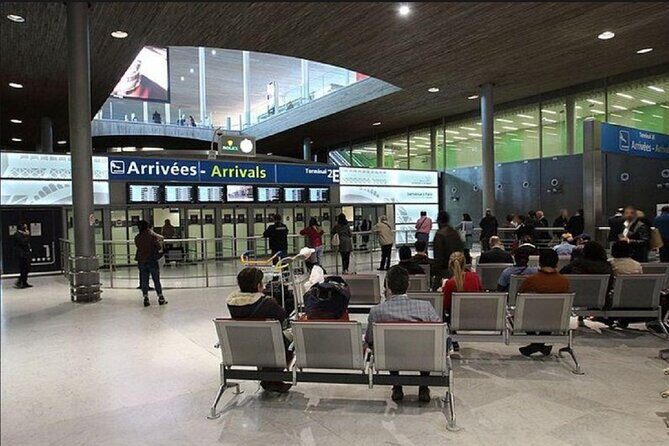 Private Van Transfer from CDG Airport to Paris - An In-Depth Look at the Transfer Experience