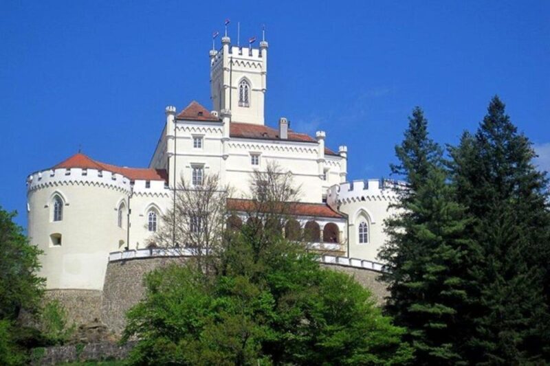 Private Varadin and Trakoan Castle Tour - from Zagreb - Exploring Croatia’s Castles and Towns: A Deep Dive into the Varadin and Trakoan Castle Tour
