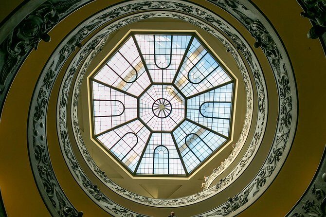 Private Vatican Tour with Sistine Chapel & Basilca Fast Access - A Close Look at What You Can Expect