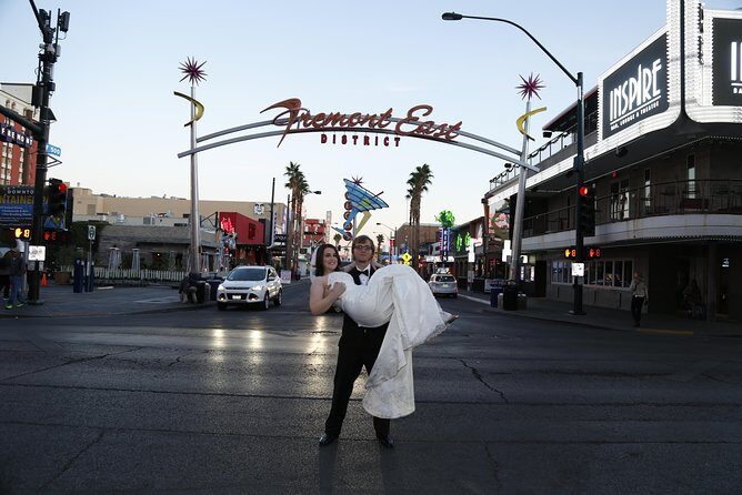 Private Vintage Vegas Walking Photo Tour - Exploring the Private Vintage Vegas Walking Photo Tour