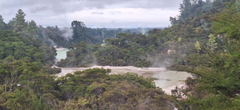 Private VIP Luxury Auckland - Rotorua Geothermal Wonderlands - Key Points