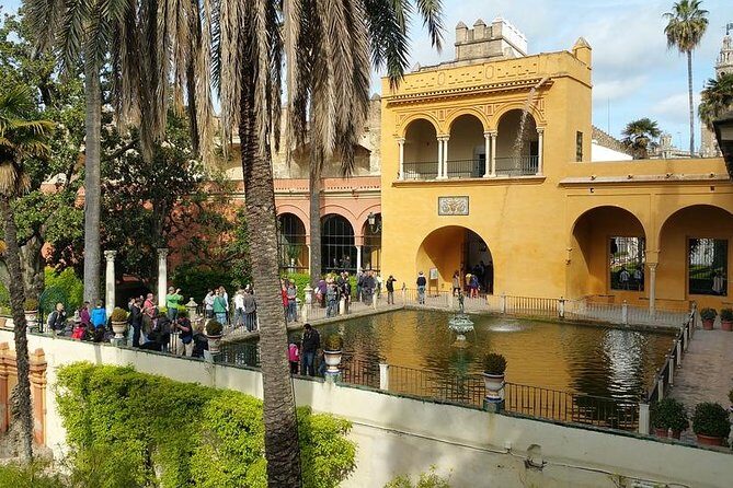 Private visit Cathedral and Royal Alcazares of Seville - Key Points