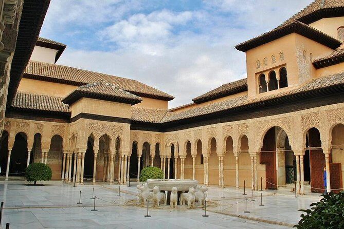 Private Visit to Alhambra in Granada from Seville - Authentic Insights from Reviews