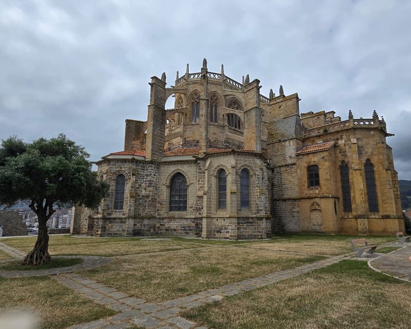 Private visit to Castro Urdiales: the great fishing village - Discovering Castro Urdiales: A Medieval Seaside Village