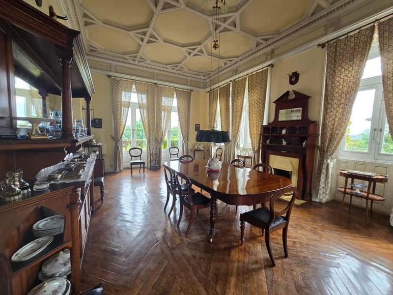 Private visit to the House of the Dukes of Almodovar in Comillas - Exploring the House of the Dukes of Almodovar: What to Expect