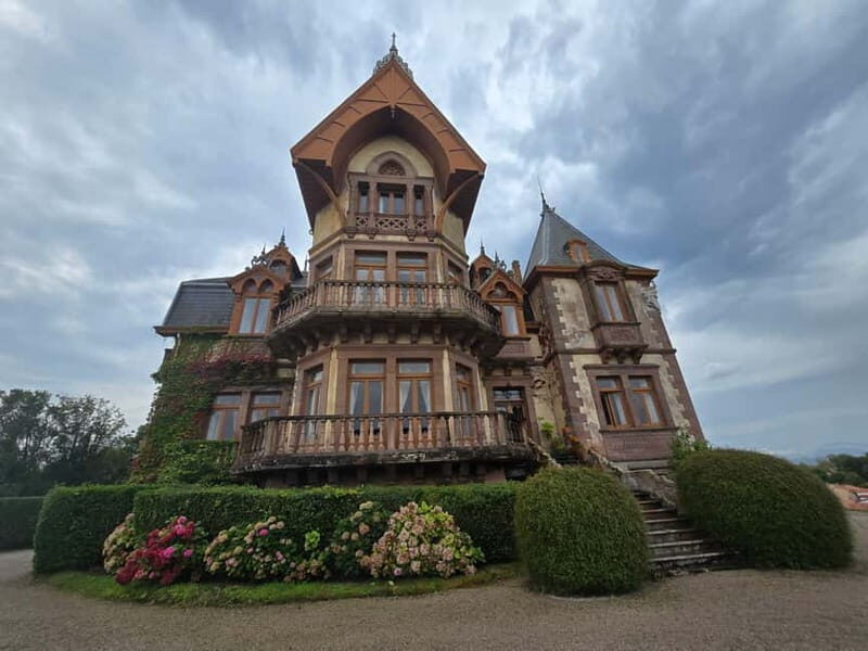 Private visit to the House of the Dukes of Almodovar in Comillas - Complementing the Mansion Visit: Discover Comillas