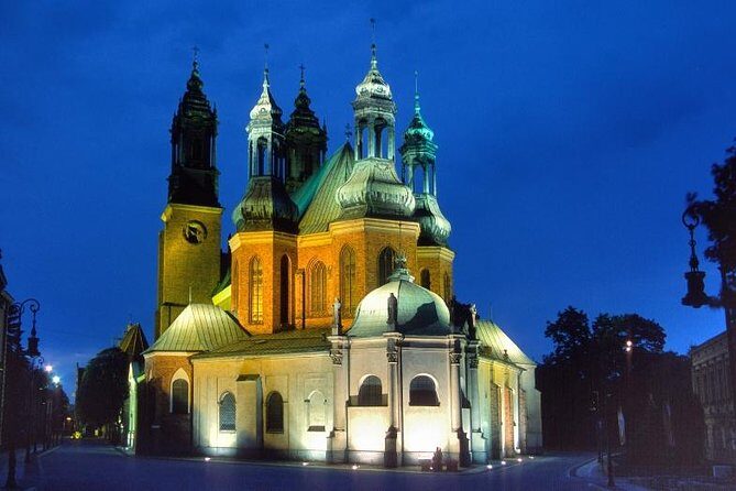 Private walking city tour in Poznan - Key Points