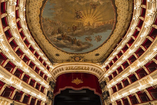 Private Walking Royal Tour of Naples: Castles and Kings - FAQs