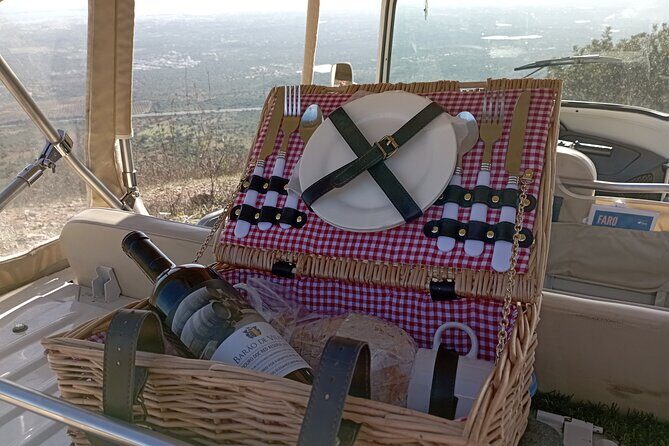 Private Walking Tour and Guided Picnics with Local Food and Wine - Exploring Faro’s Countryside: What to Expect From This Tour