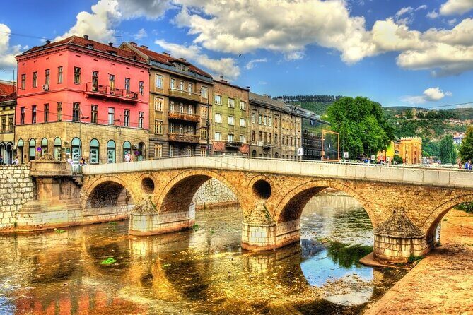 Private Walking Tour, Food Tasting and Bosnian Coffee in Sarajevo - The Imposing Sarajevo City Hall