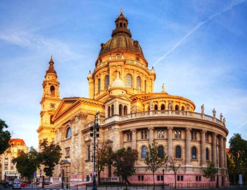Private walking tour in Budapest in Dutch - Why Choose This Tour?